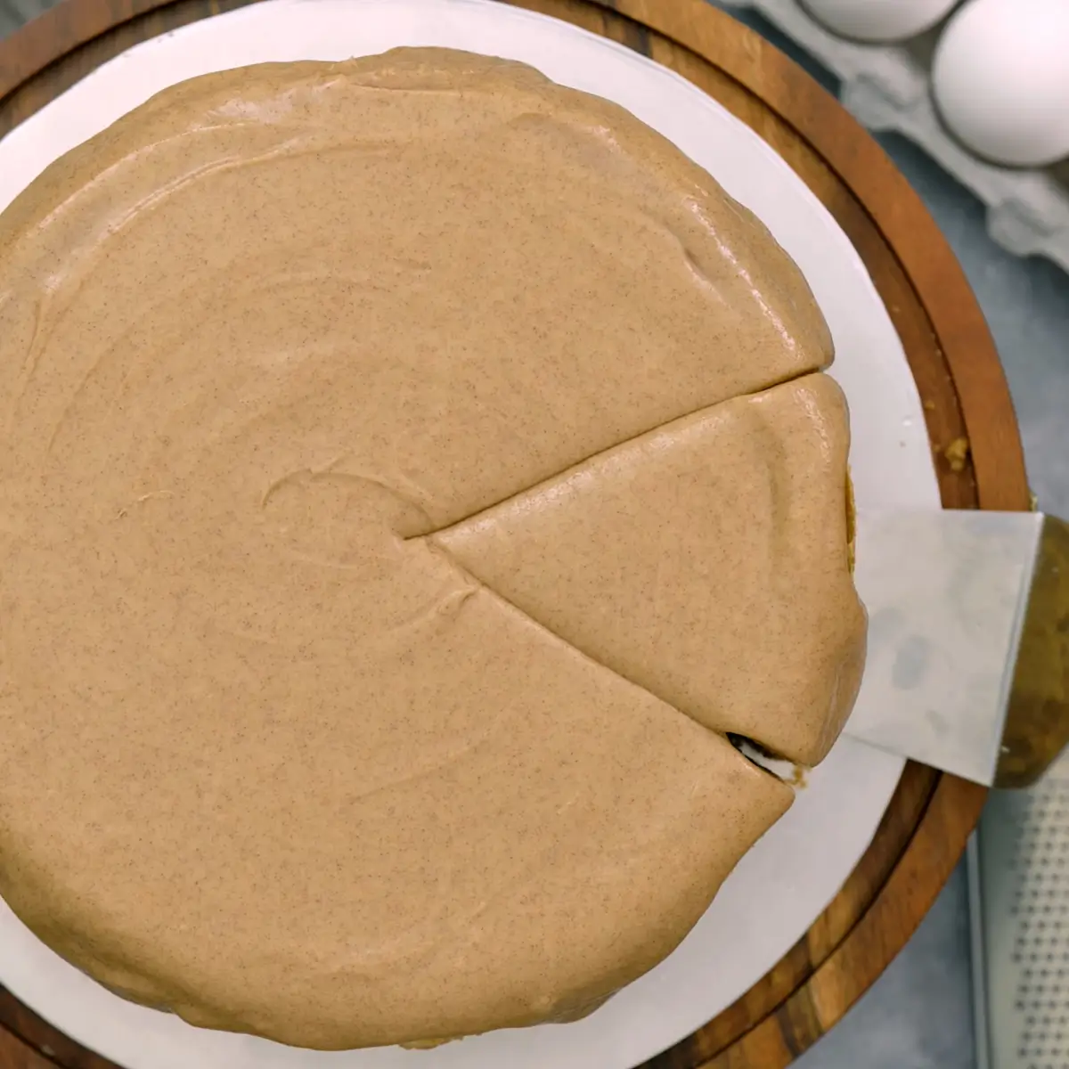 Cinnamon Roll Honeybun Cheesecake Easy Recipe