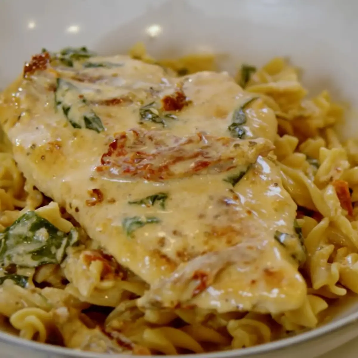 Marry Me Chicken Pasta Recipe – Easy & Creamy Comfort Food