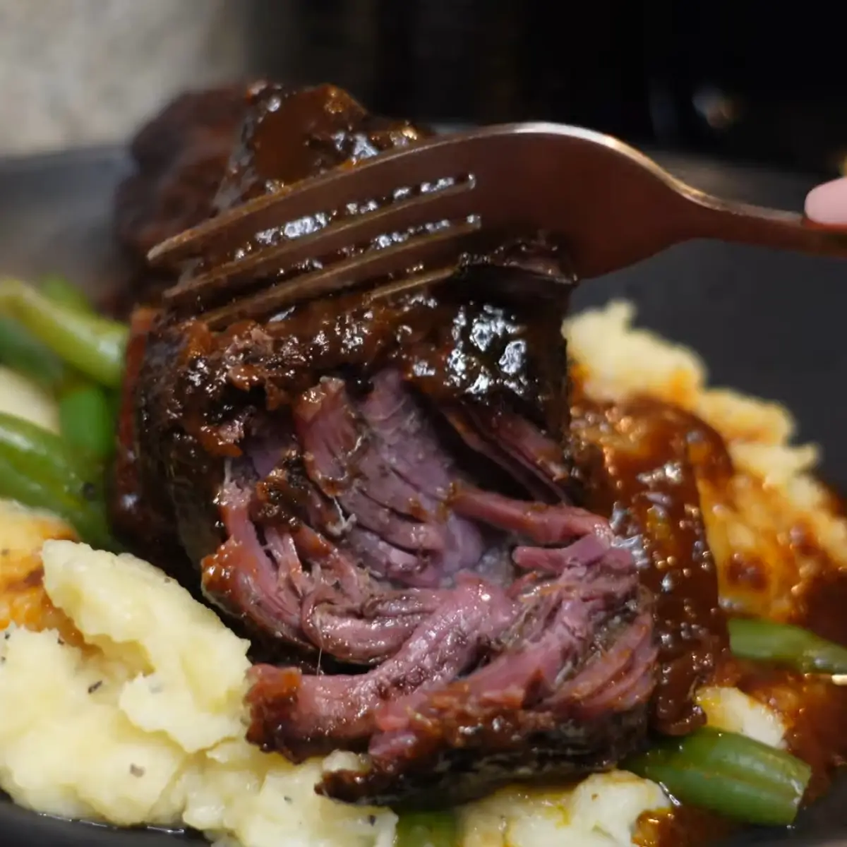 What to eat with short ribs – 25+ best pairing  easy recipes